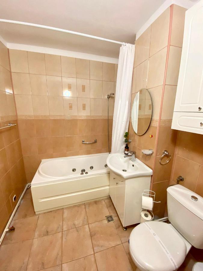 Jad - Familiy 4 Rooms Apartment - Near Forest And Historic Center - Racadau Брашов Экстерьер фото