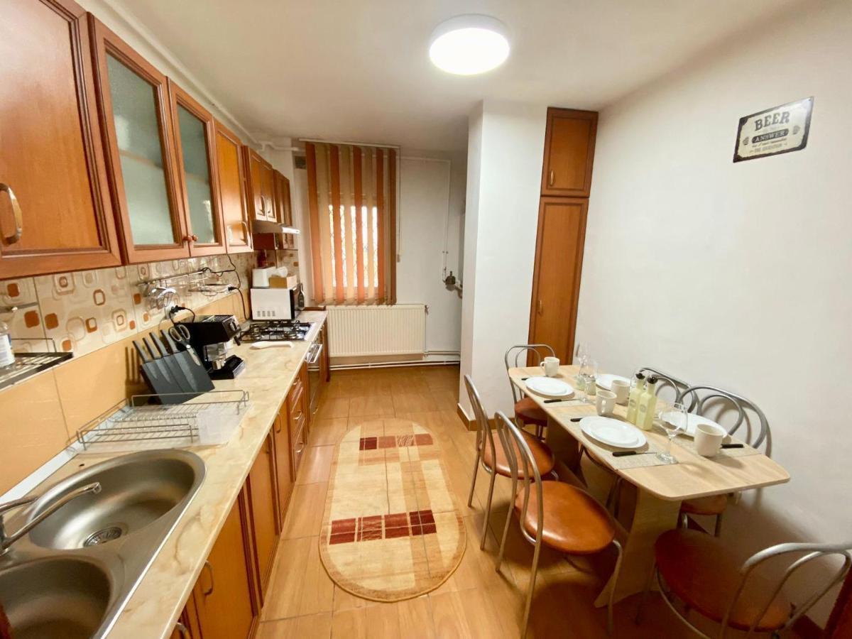 Jad - Familiy 4 Rooms Apartment - Near Forest And Historic Center - Racadau Брашов Экстерьер фото